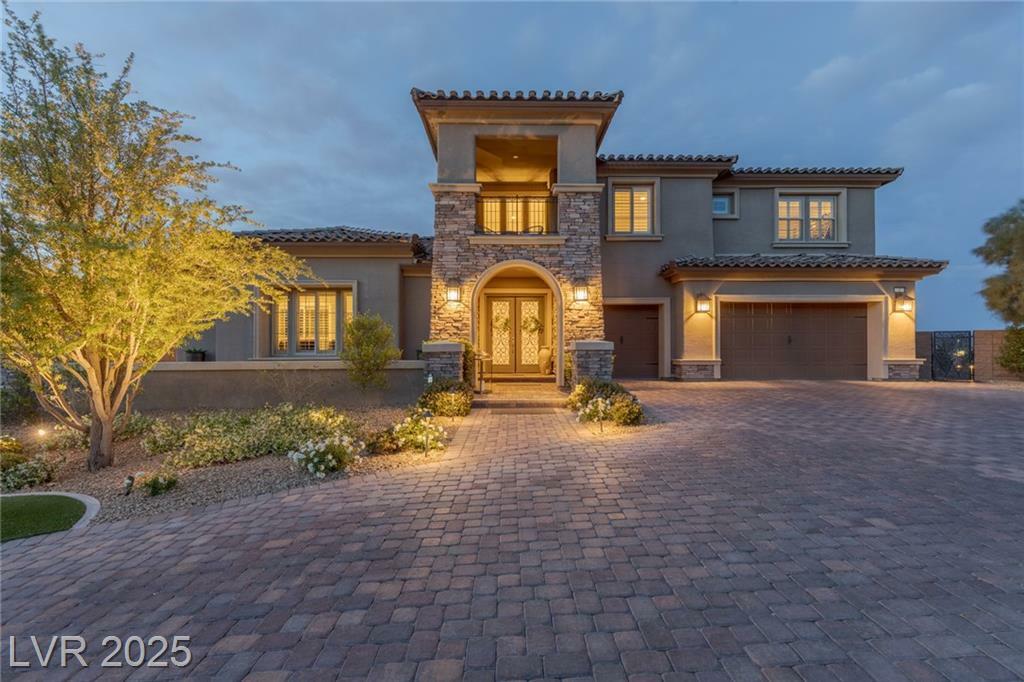 Property Photo:  2 Olympia Outlook Drive  NV 89141 