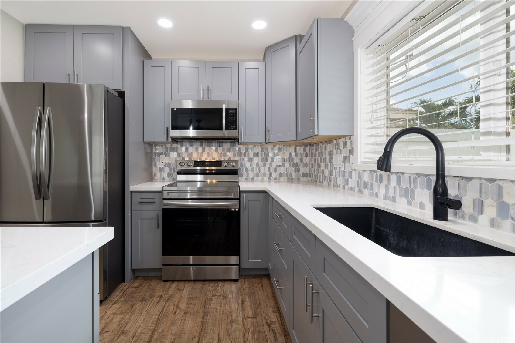 Property Photo: 87-1644 Mokila Street HI 96792