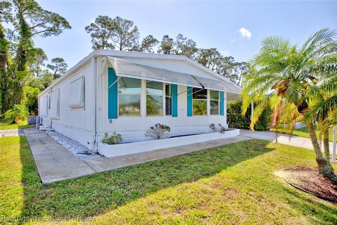 Property Photo: 2109 Caribbean Road FL 33870