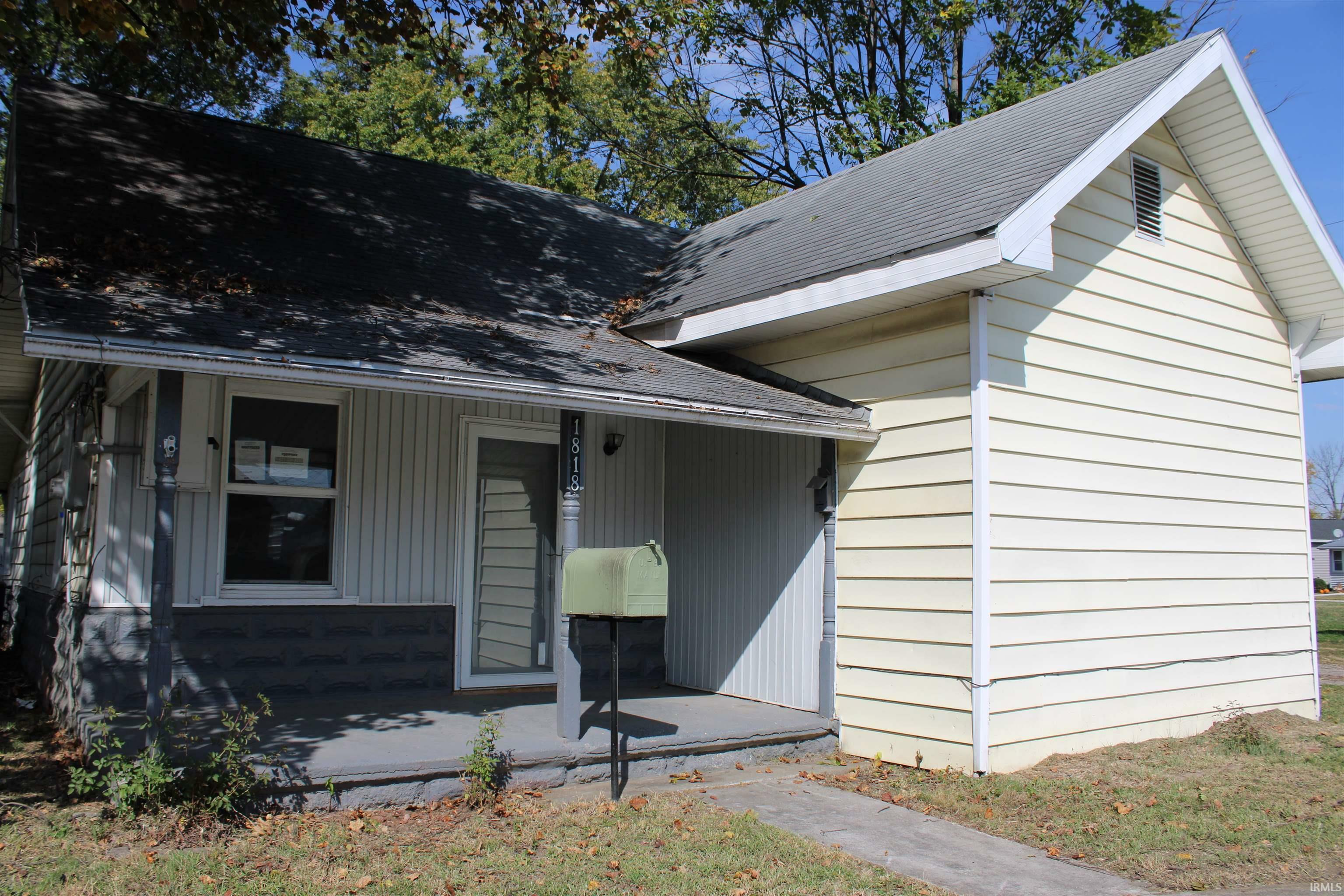 Property Photo: 1818 Indiana Avenue IN 47591