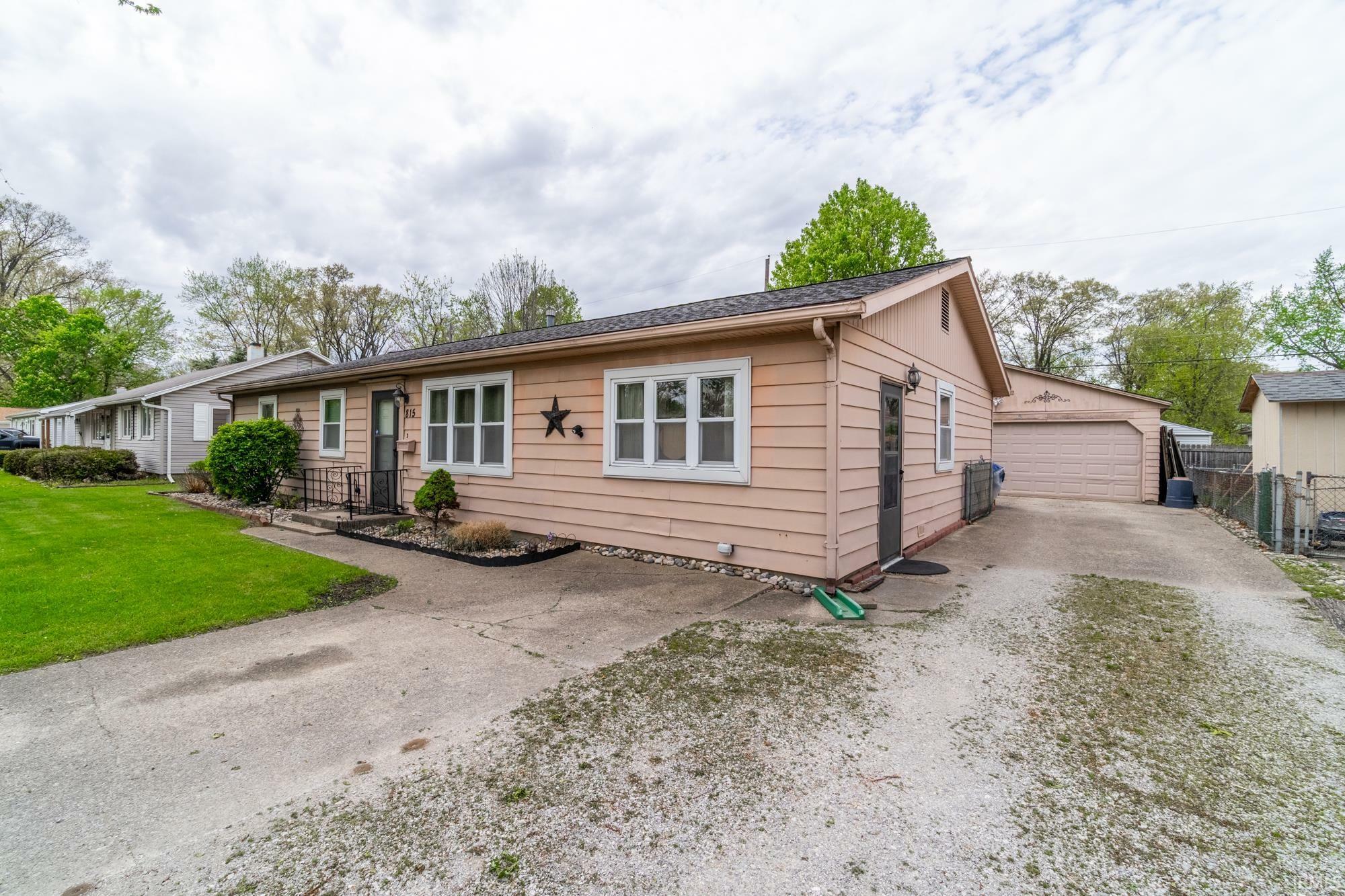 Property Photo: 815 E Washington Center Road IN 46825