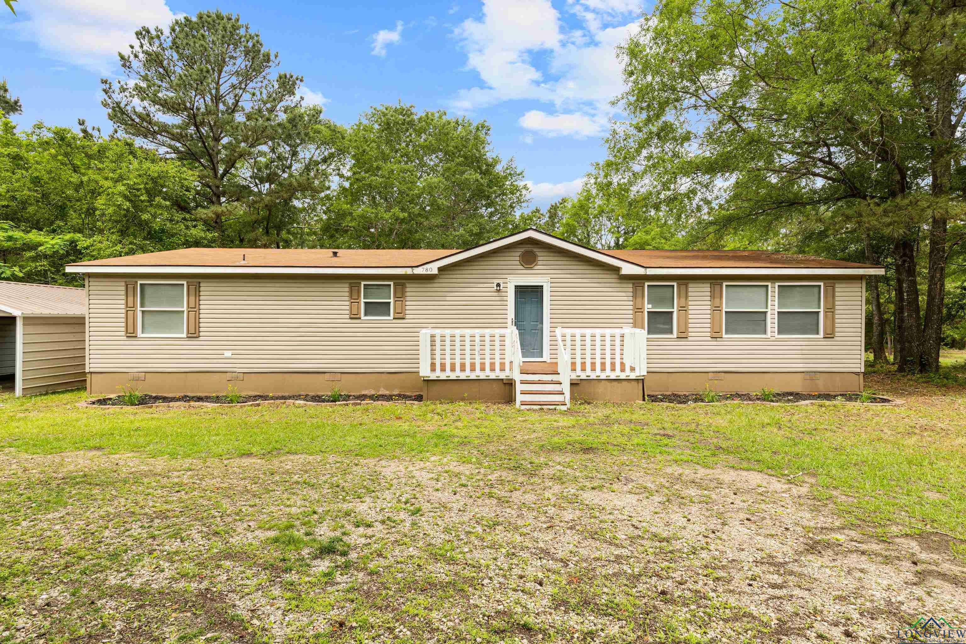 Property Photo: 780 Old Hwy 31 TX 75662