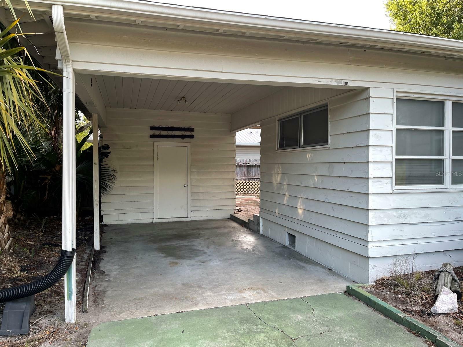 Property Photo: 2415 Pelican Drive FL 34237