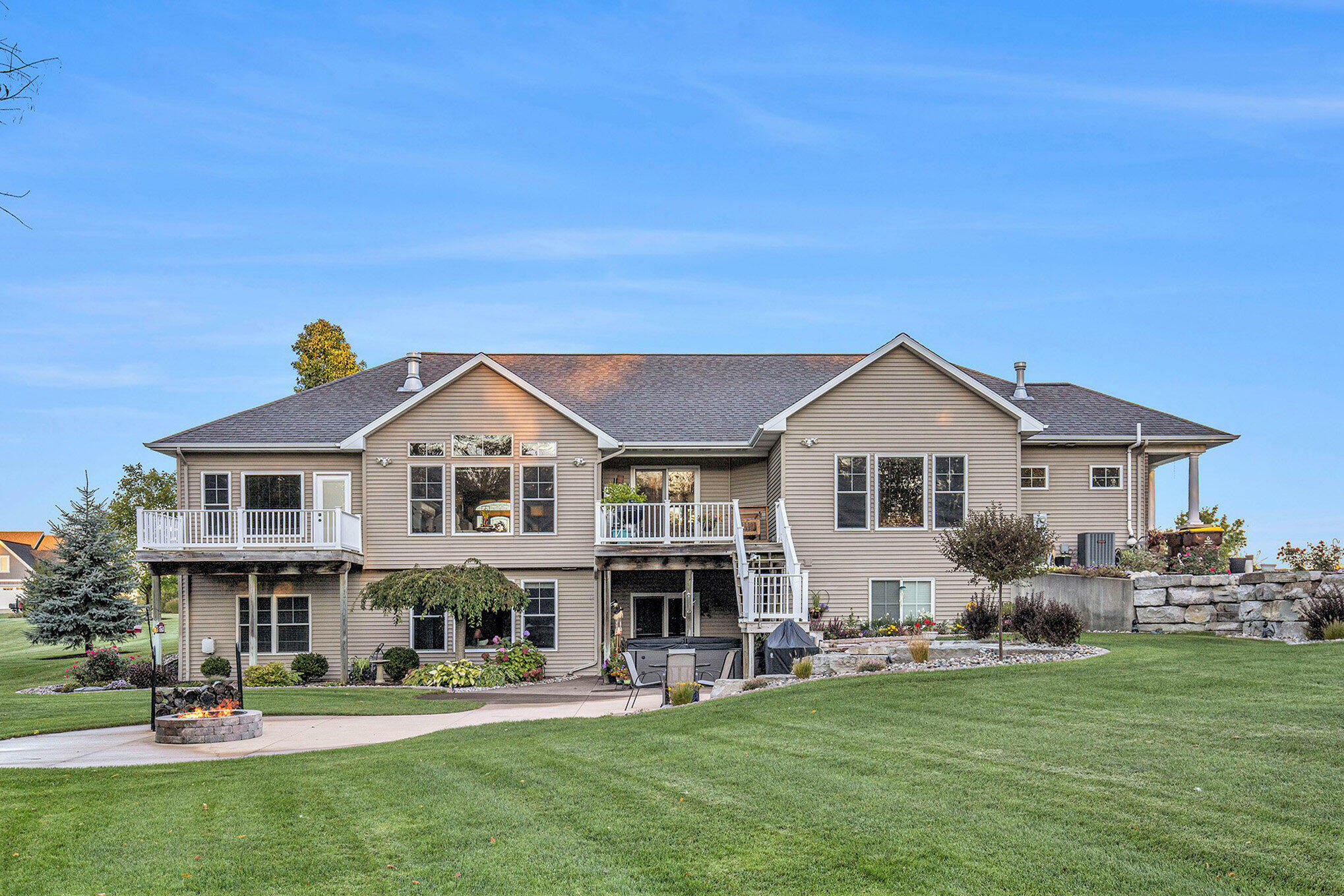Property Photo: 3178 Ridge Port Drive NW MI 49544