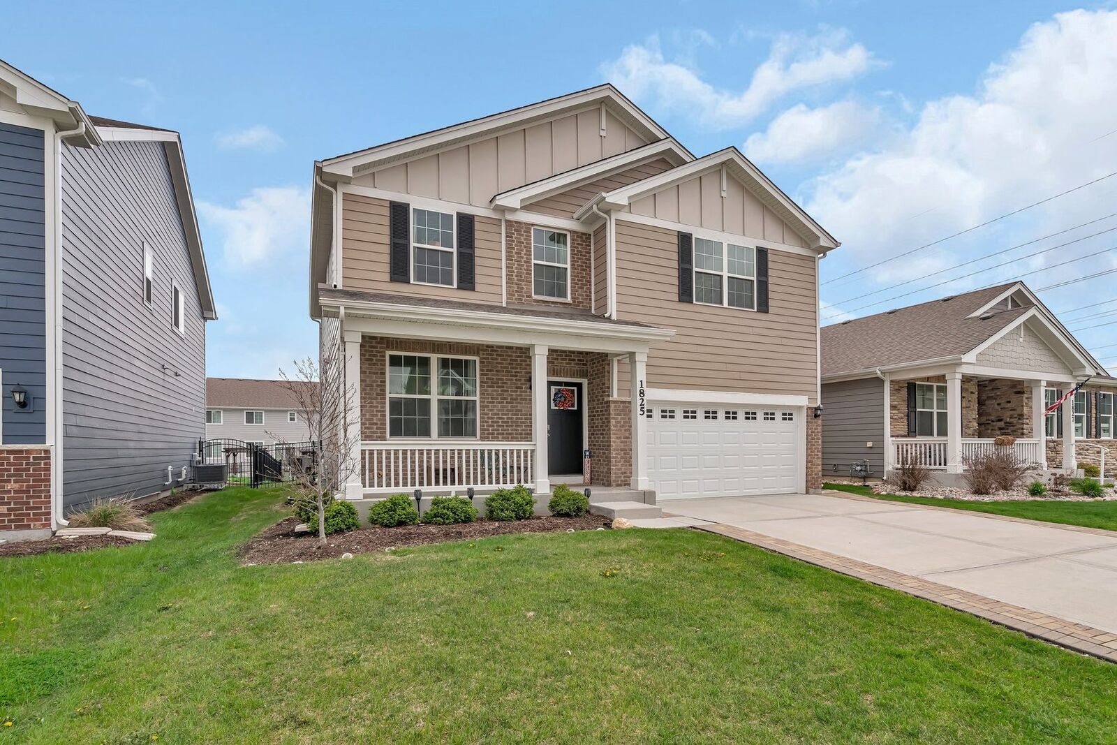 Property Photo: 1825 Spencer Way IL 60404