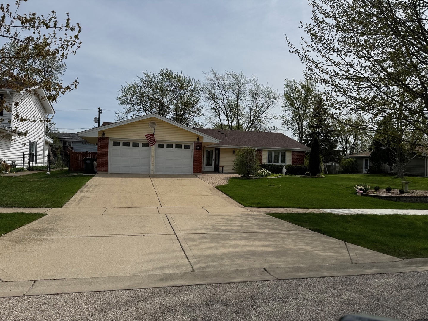 Property Photo: 1355 Mayfield Lane IL 60169