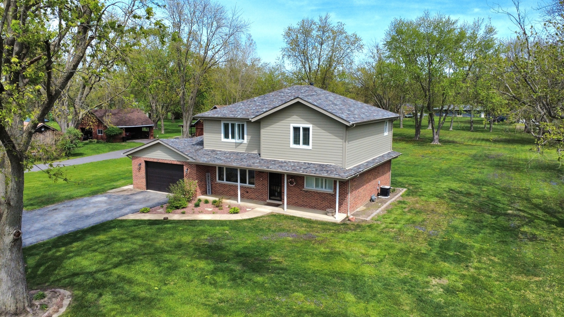 Property Photo: 19747 115th Avenue IL 60448