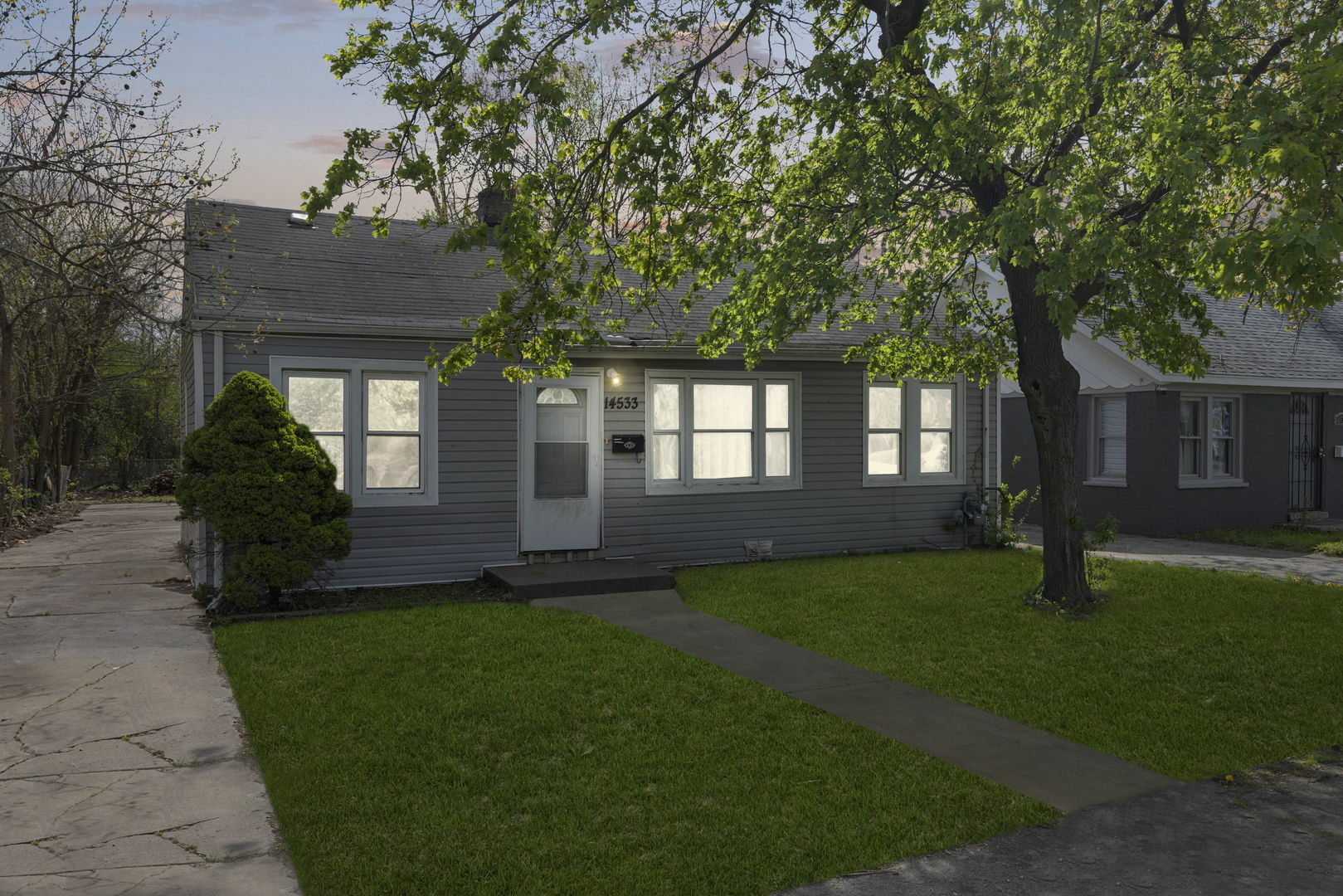 14533 Ashland Avenue  Harvey IL 60426 photo