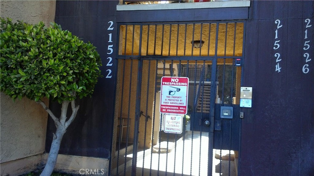 Property Photo: 21522 Belshire Avenue 10 CA 90716