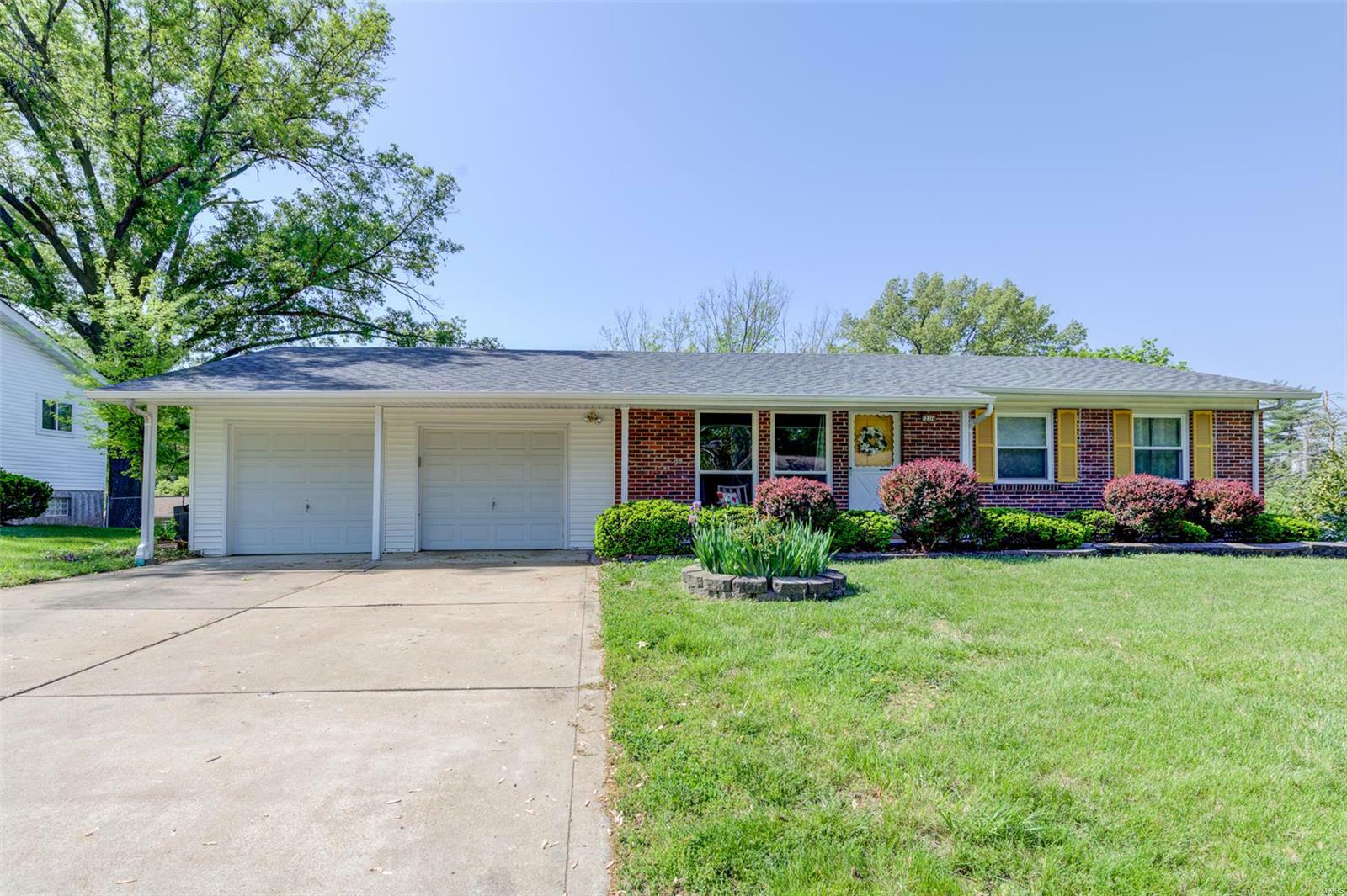 Property Photo: 12316 Design Lane MO 63146