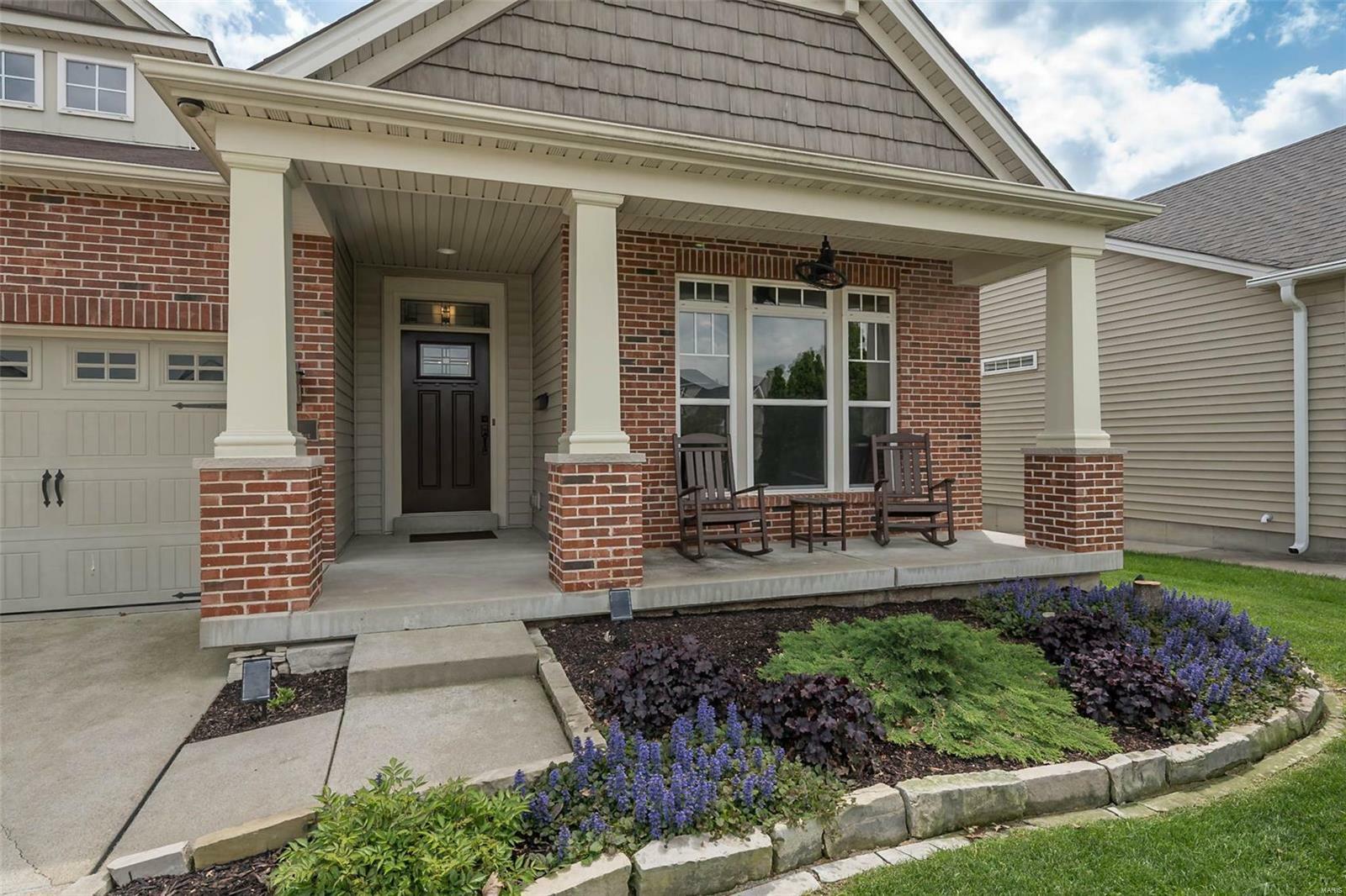 Property Photo: 128 Vistalago Place MO 63376