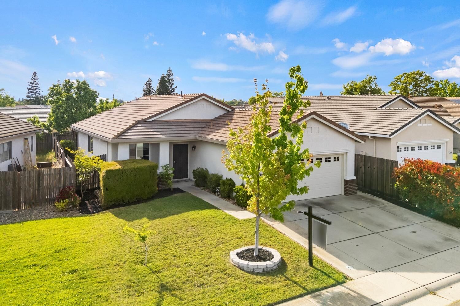 Property Photo:  7920 Kelvedon Way  CA 95829 