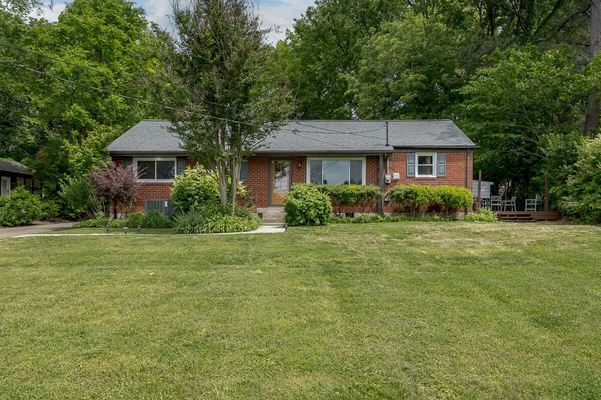 436 Coventry Dr  Nashville TN 37211 photo