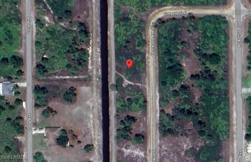 Property Photo: 410 Fernwood Avenue S FL 33974