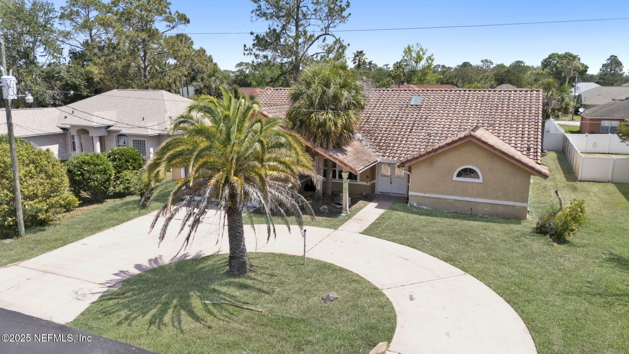 Property Photo: 37 Baltimore Lane FL 32137