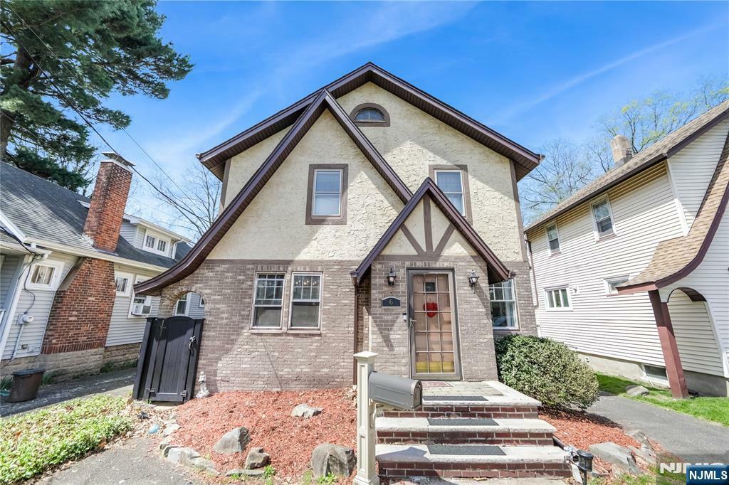 Property Photo: 6 Colonial Court NJ 07628