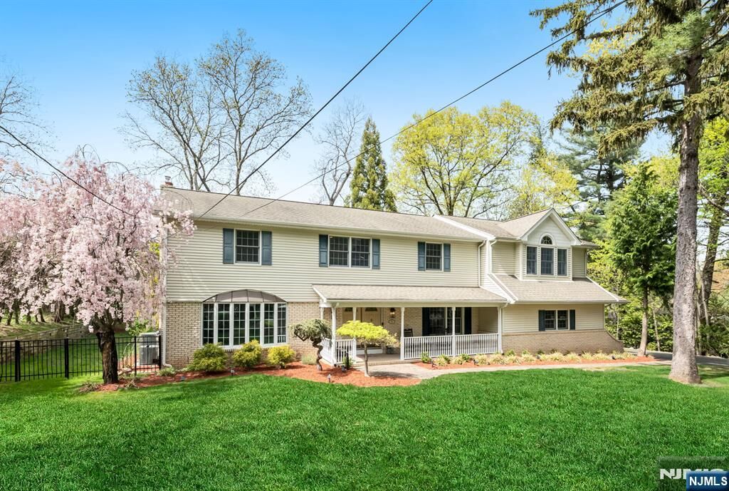 Property Photo:  90 Cider Mill Road  NJ 07506 