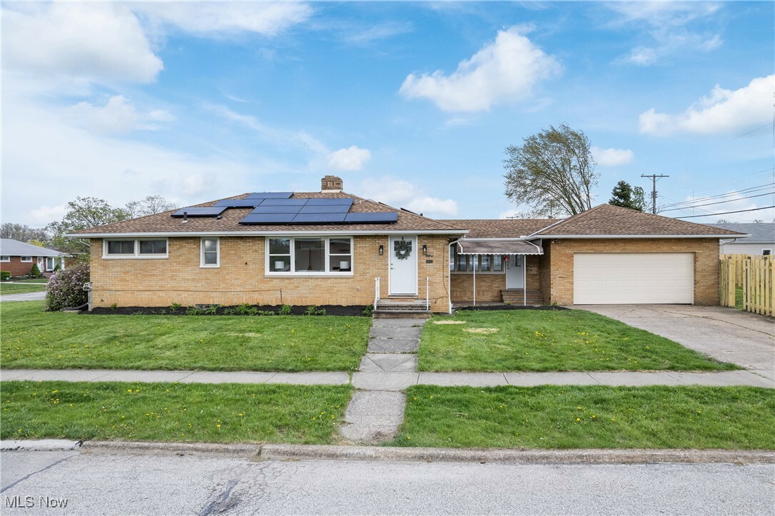 Property Photo: 3125 Somia Drive OH 44134