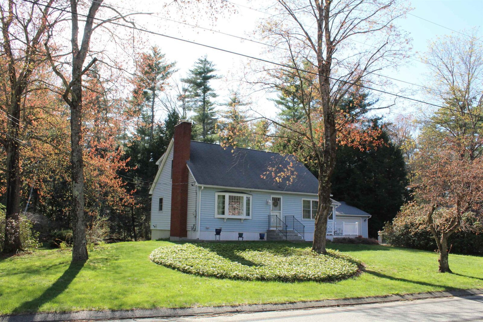 Property Photo:  33 Currier Road  NH 03054 