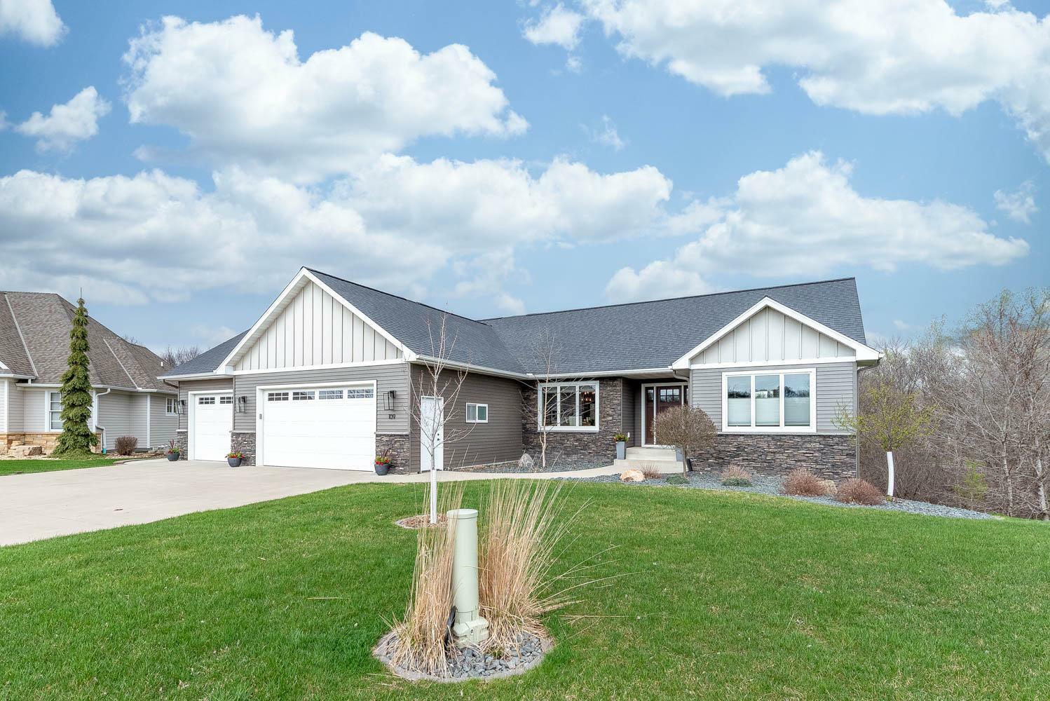 Property Photo: 109 Sienna Court MN 56001