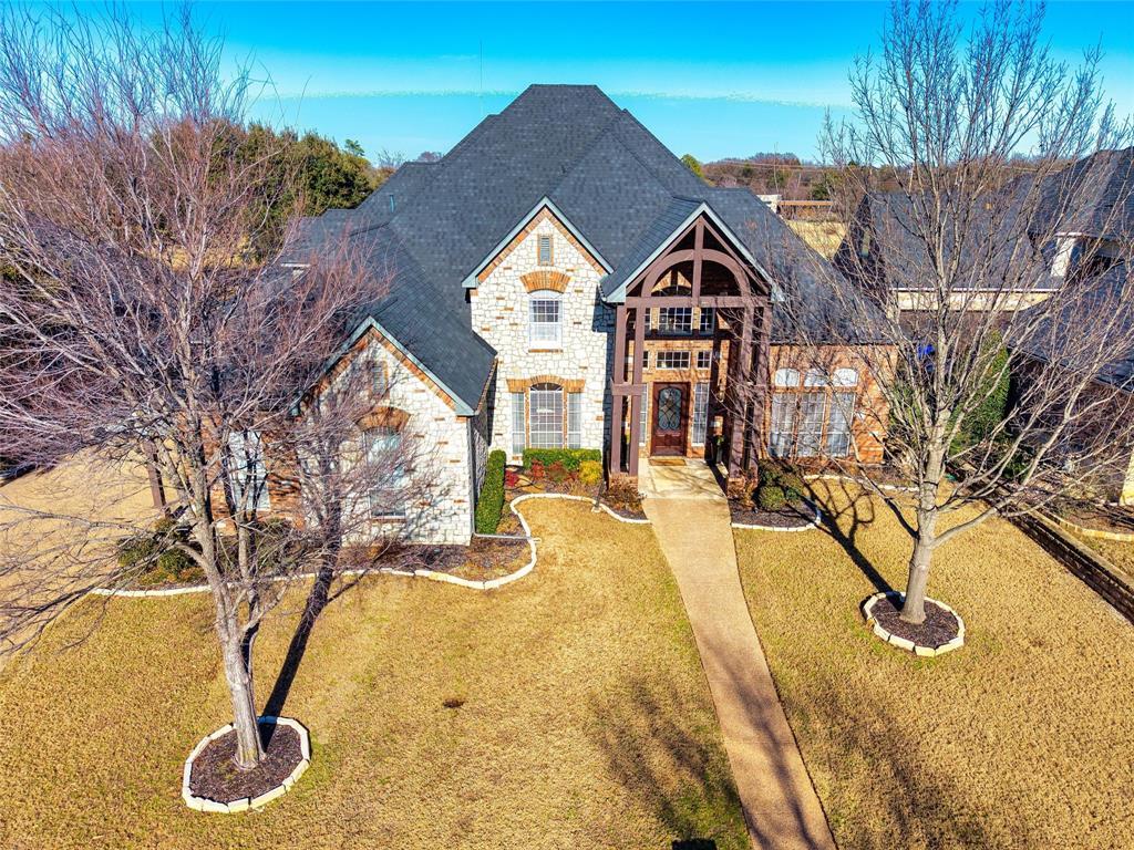 Photo de la propriété: 910 Walnut Falls Circle TX 76063