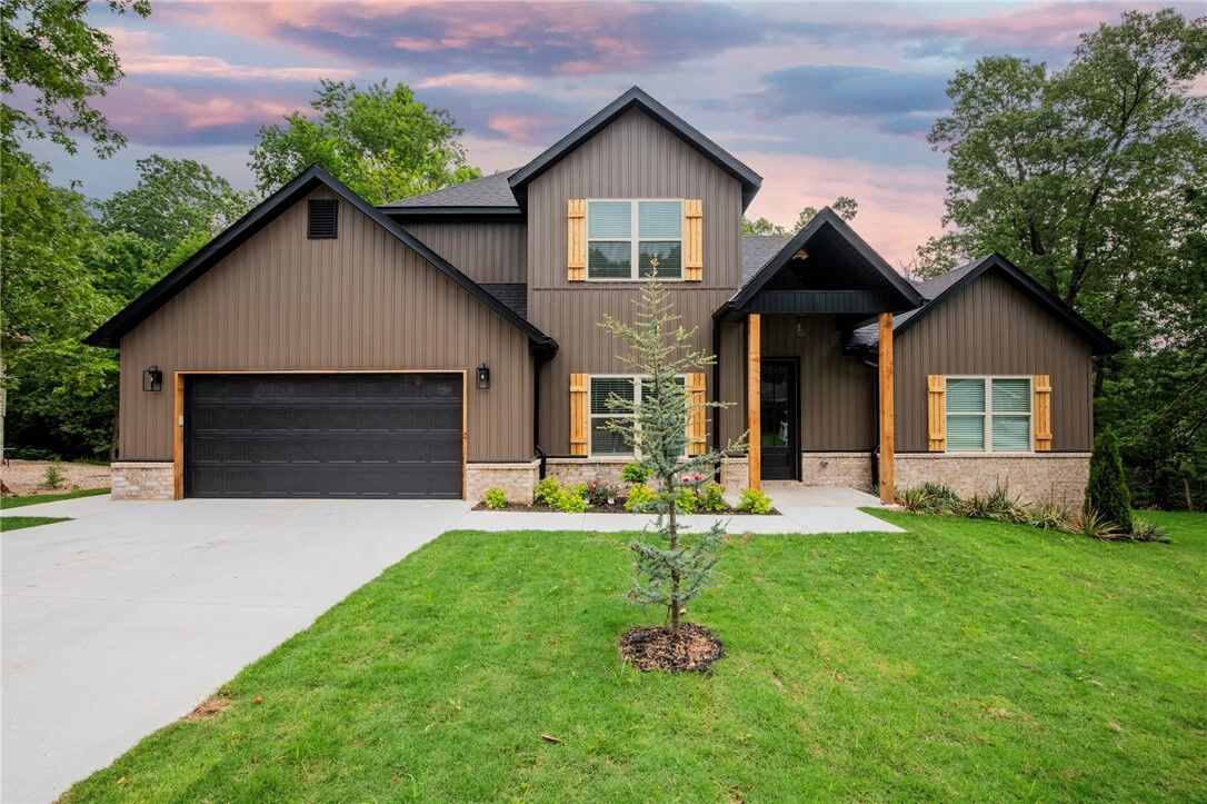 Property Photo: 9 Lerwick Lane AR 72715