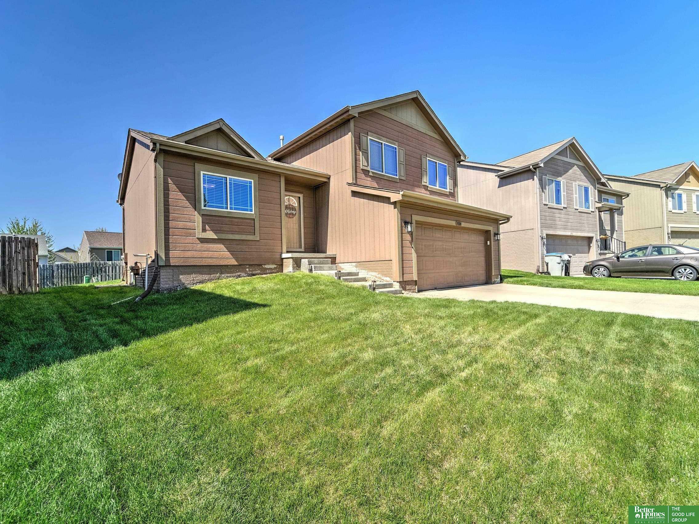 Property Photo: 9120 Scott Street NE 68122