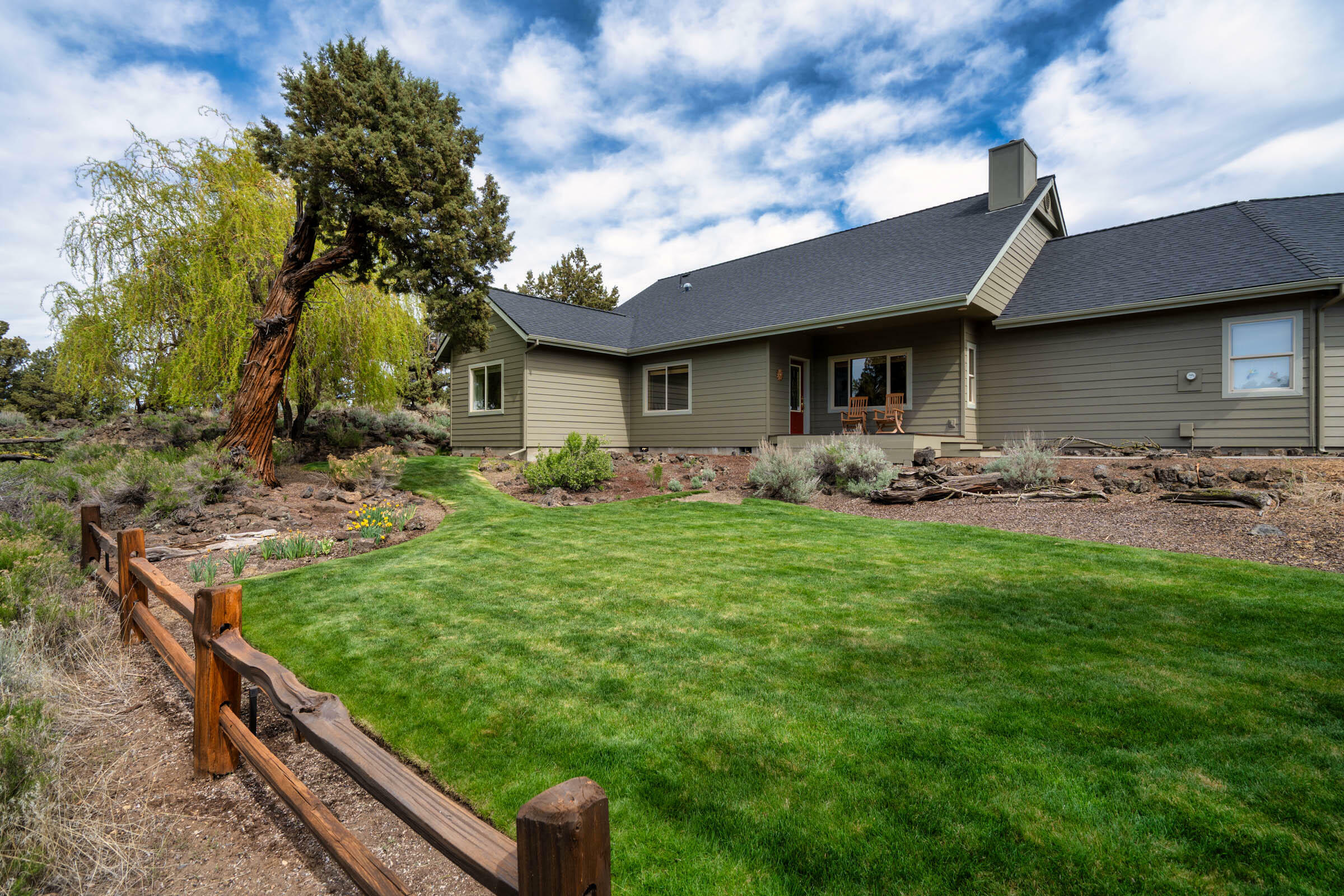 Property Photo: 7170 NW River Springs Road OR 97756