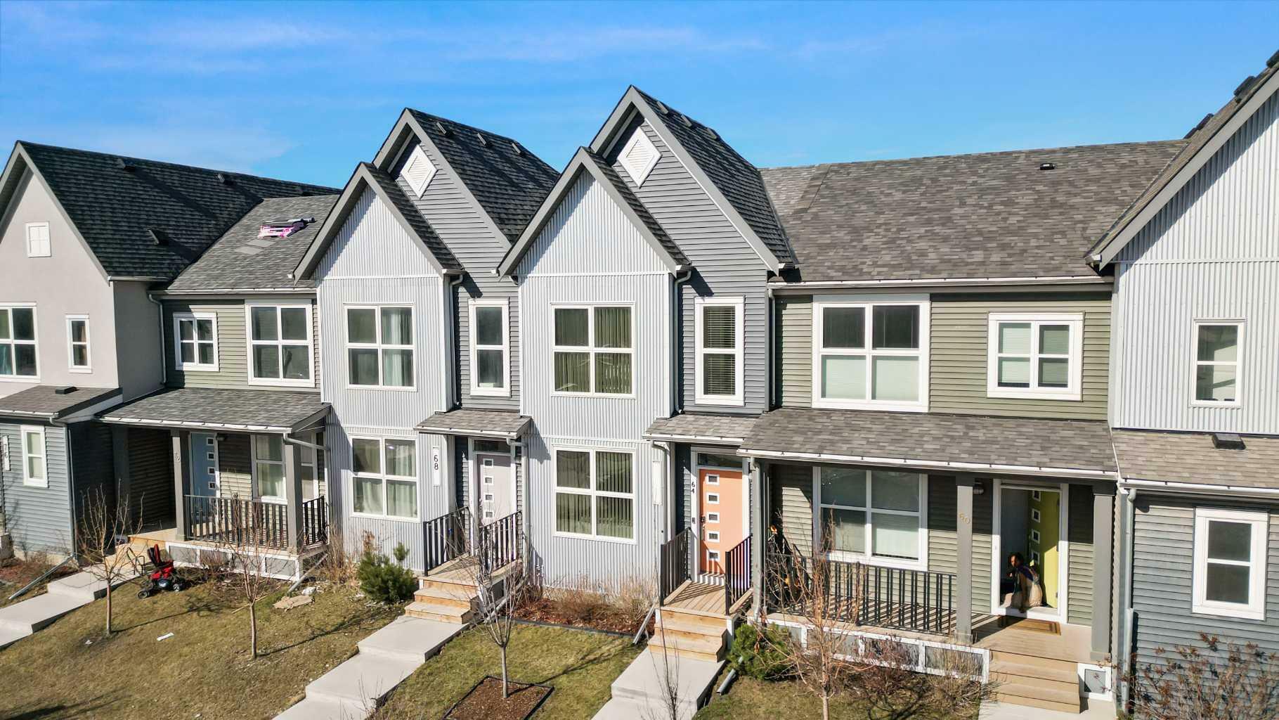 Property Photo: 64 Carrington Boulevard NW AB T3P 1K8