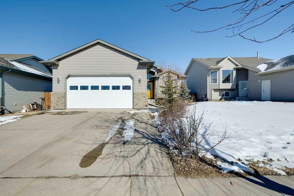22 Firdale Drive  Sylvan Lake AB T4S 2L2 photo