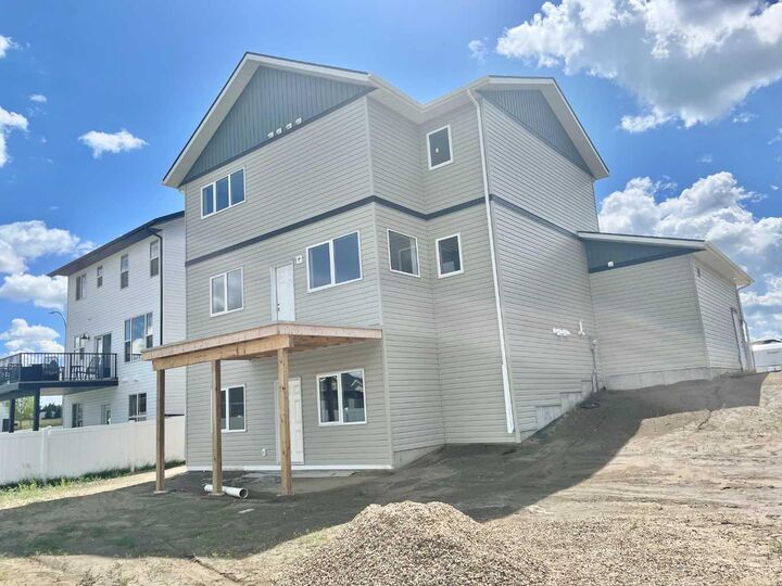 Property Photo:  10 Aura Drive  AB T4M 0N3 