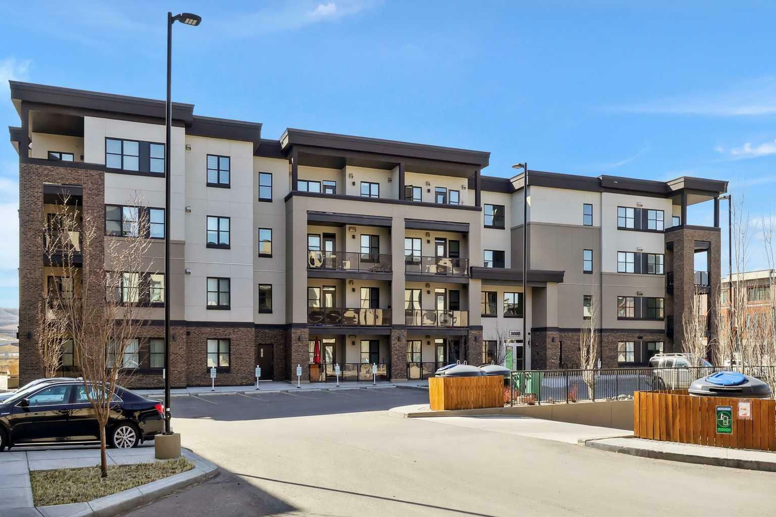 Property Photo: 80 Greenbriar Place NW 3206 AB T3B 6J4