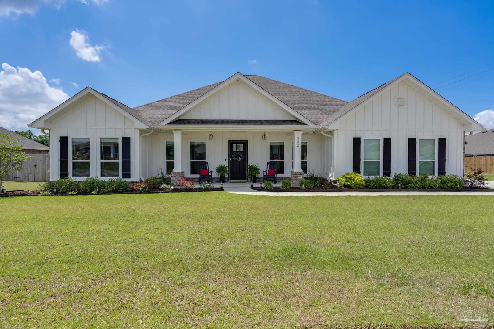 Property Photo:  3921 Amble Way  FL 32571 
