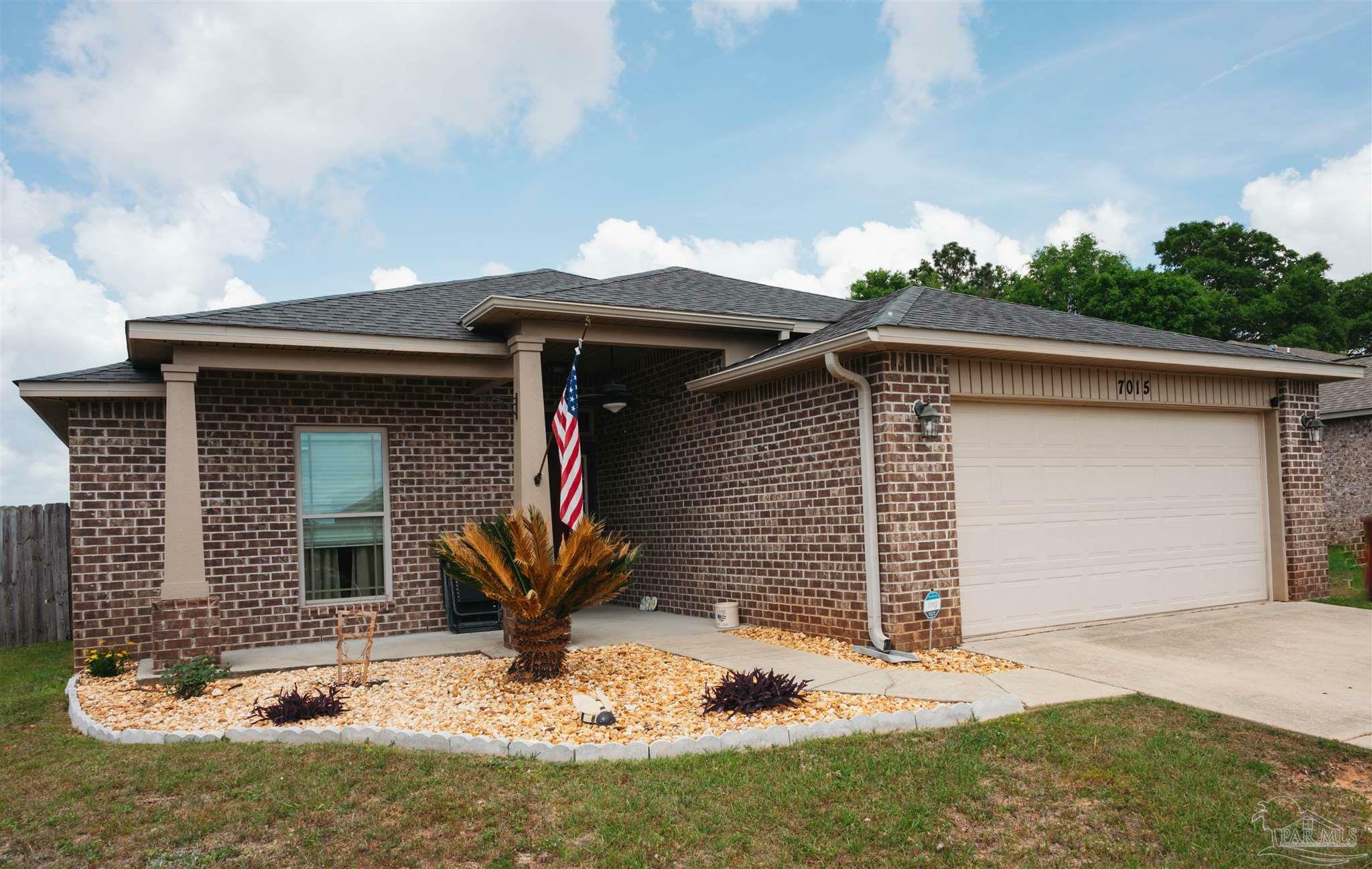 Property Photo: 7015 Harvest Way FL 32570