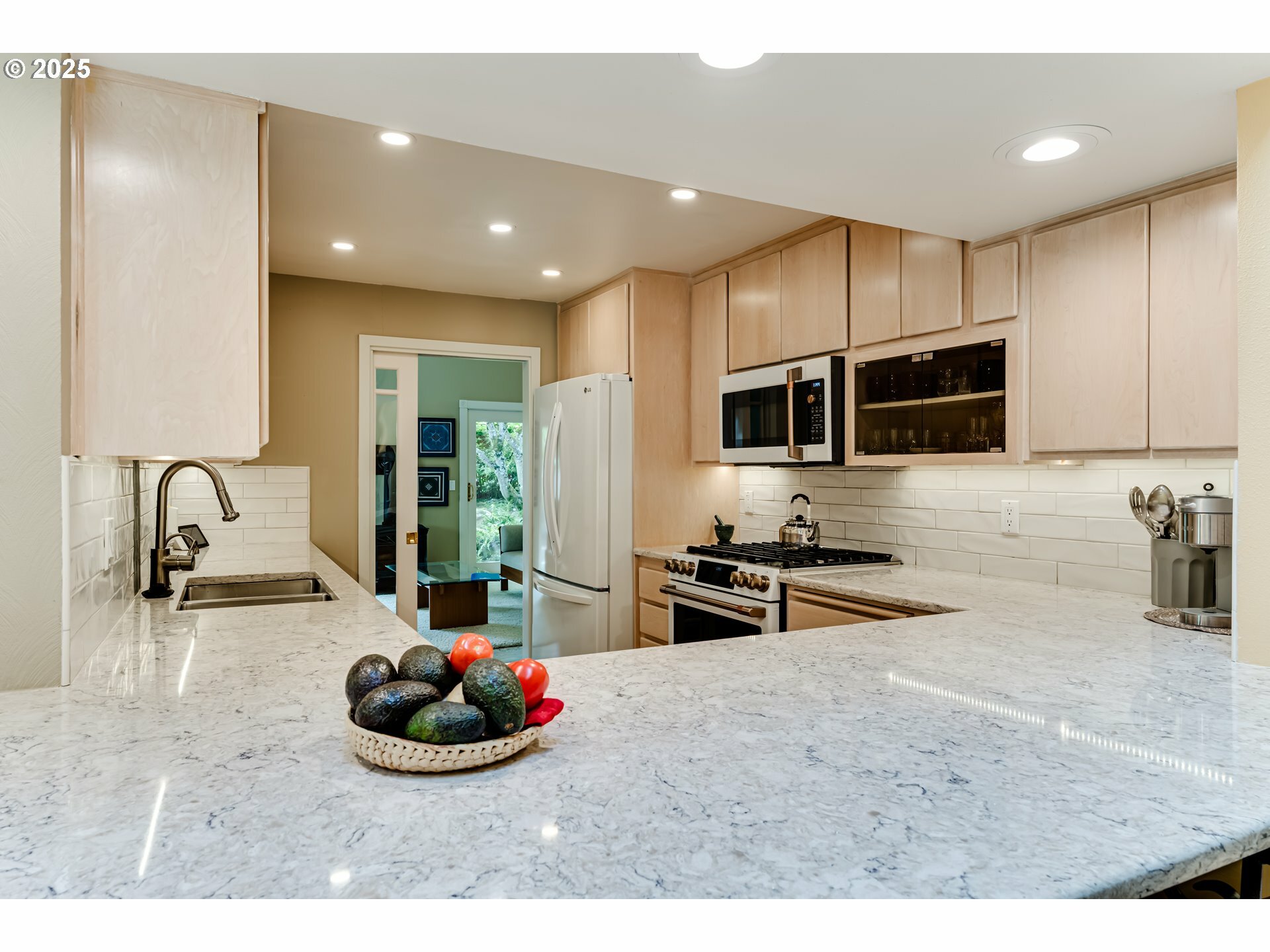 1800 Tabor St  Eugene OR 97401 photo