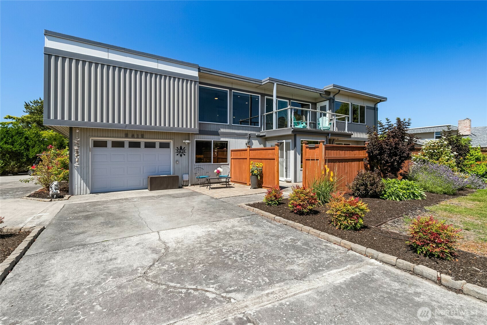 5410  Nootka Loop  Blaine WA 98230 photo