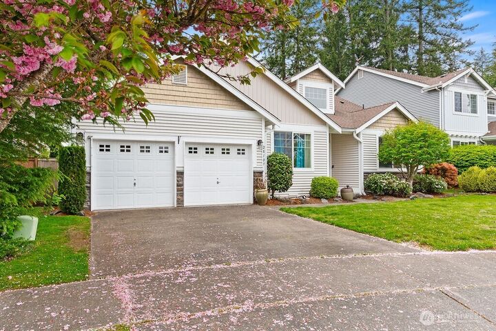 Property Photo: 28107 236th Place SE WA 98038