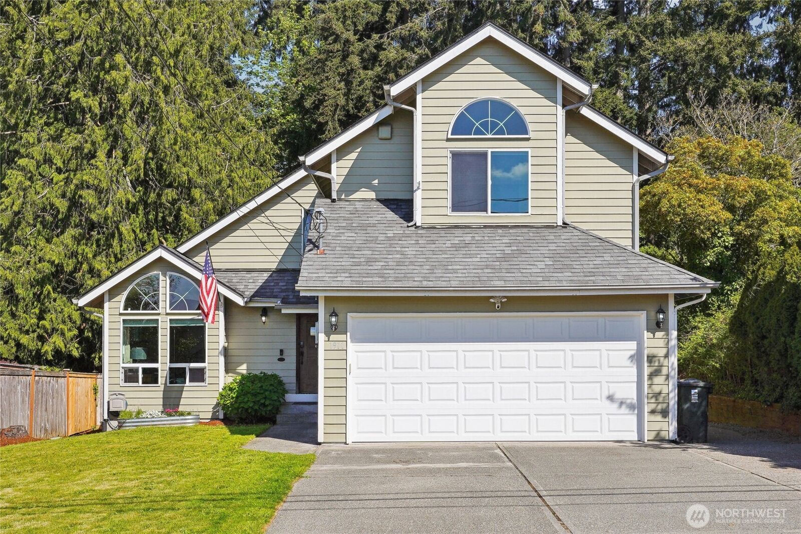 Property Photo:  1911  Crystal Springs Road W  WA 98466 