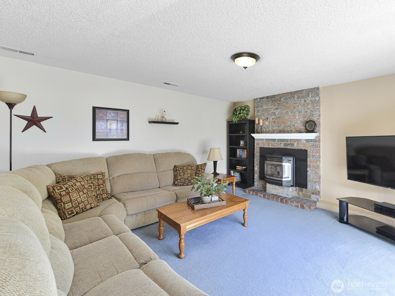 Property Photo: 3431 S 257th Street WA 98032