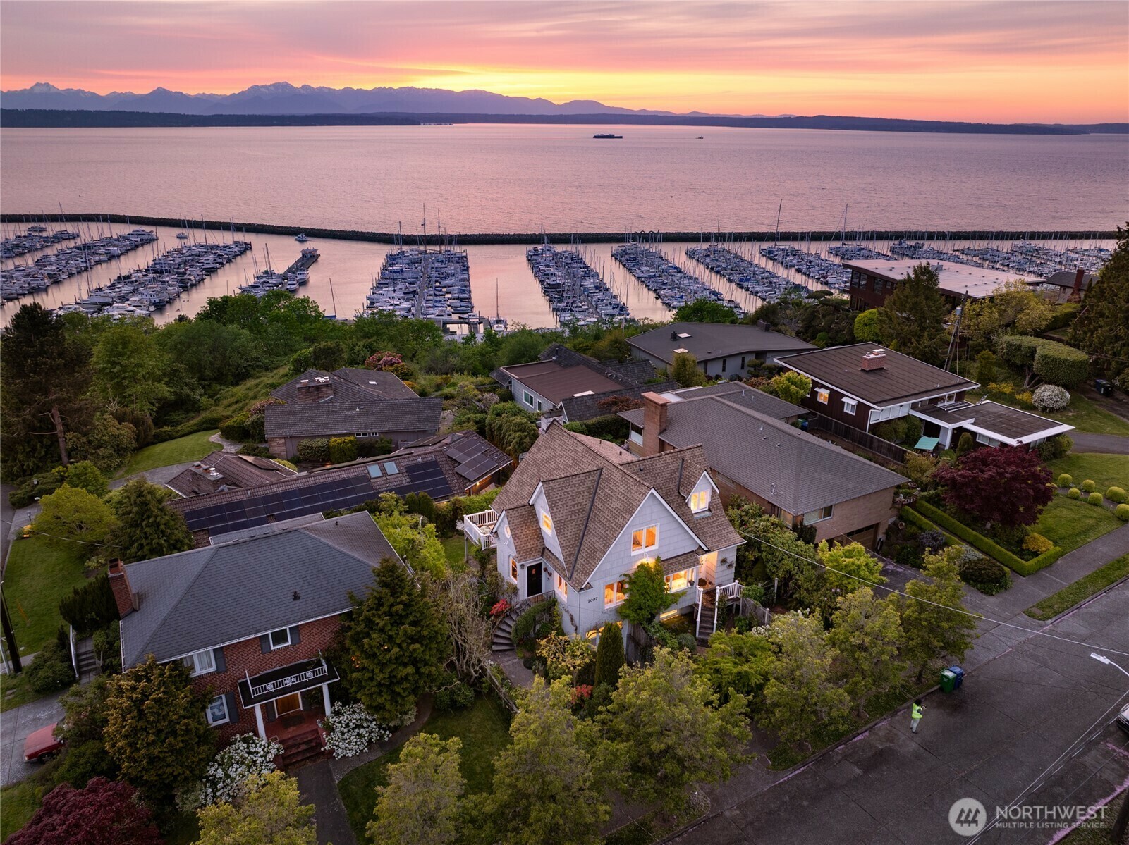 Property Photo: 7007 35th Avenue NW WA 98117