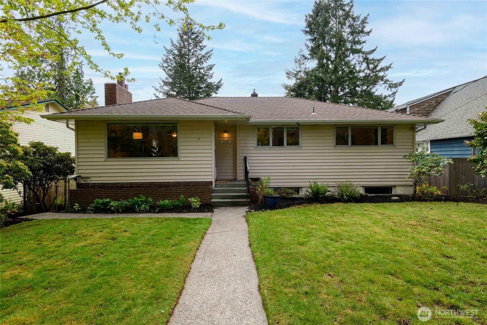 12223  4th Avenue NW  Seattle WA 98177 photo