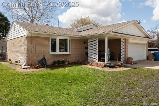 Property Photo:  26225 Cecile Street  MI 48127 