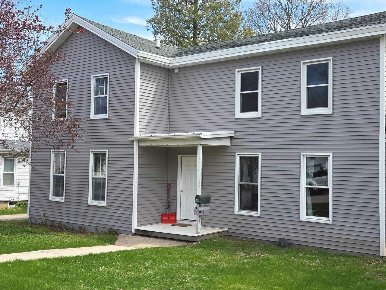 Property Photo: 545 Newbury Street WI 54971