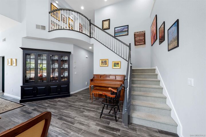 Property Photo: 6255 Seacrest View Rd CA 92121