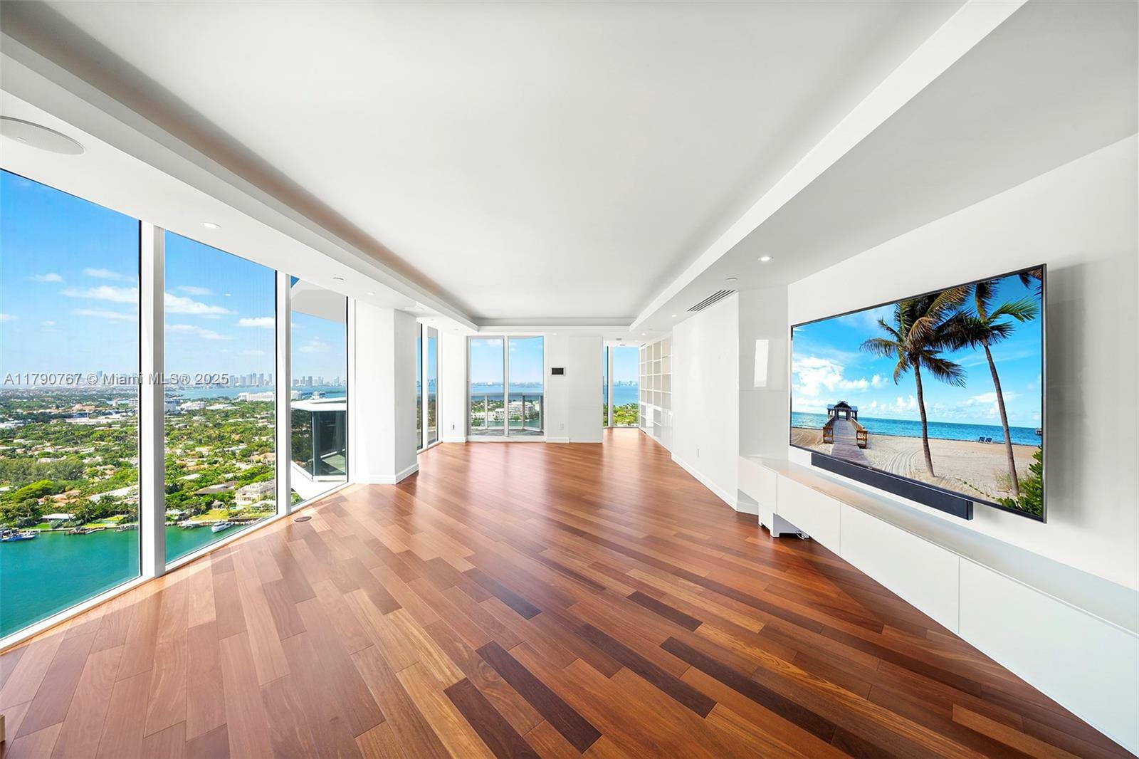 Property Photo: 4779 Collins Ave 3405 FL 33140