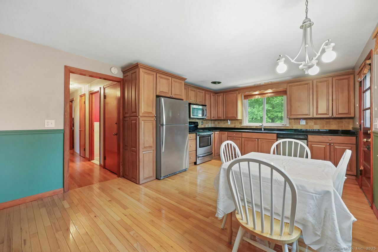 Property Photo: 162 Leonard Road CT 06514