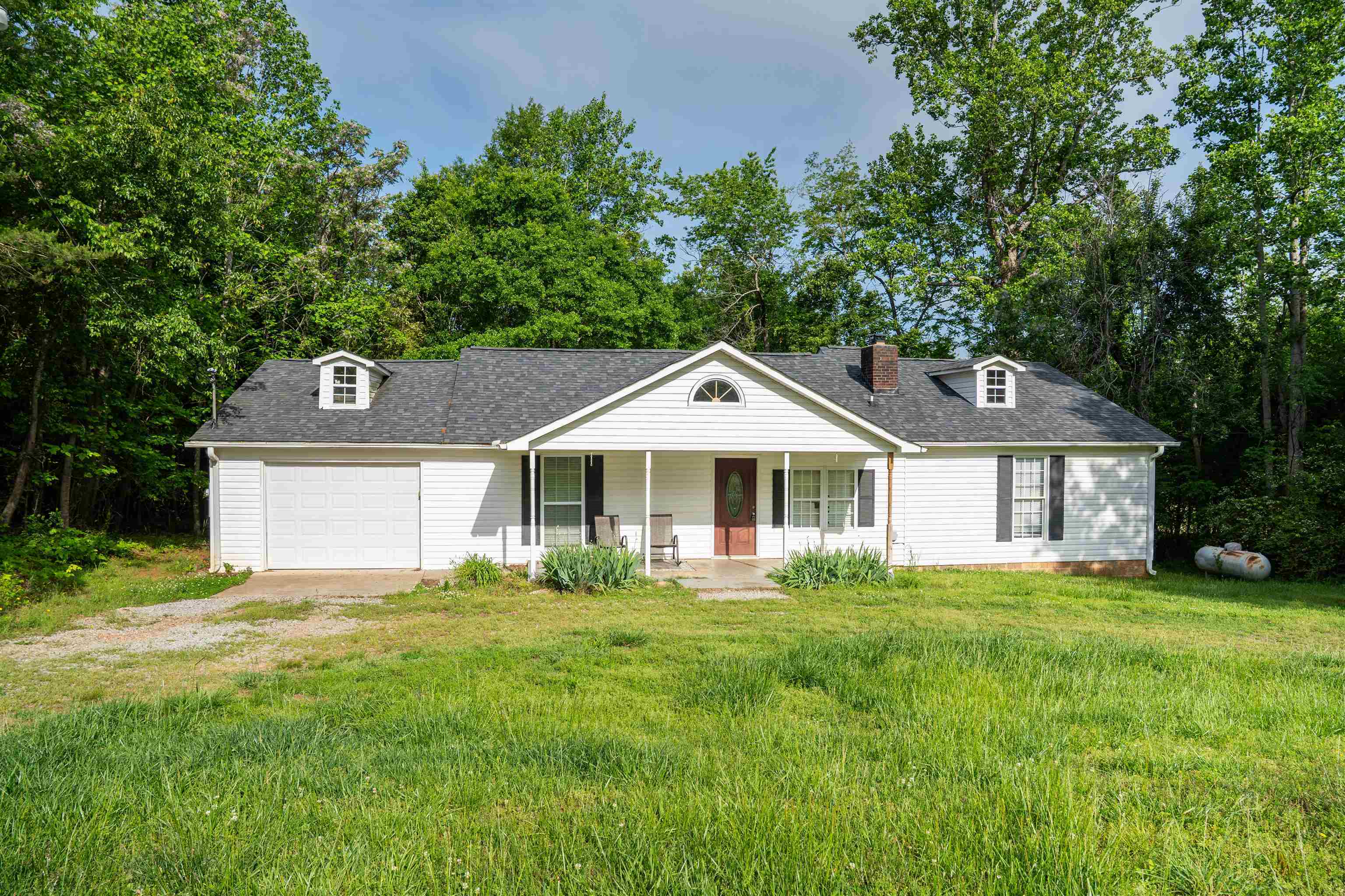 Property Photo: 650 Hammett Grove Road SC 29307