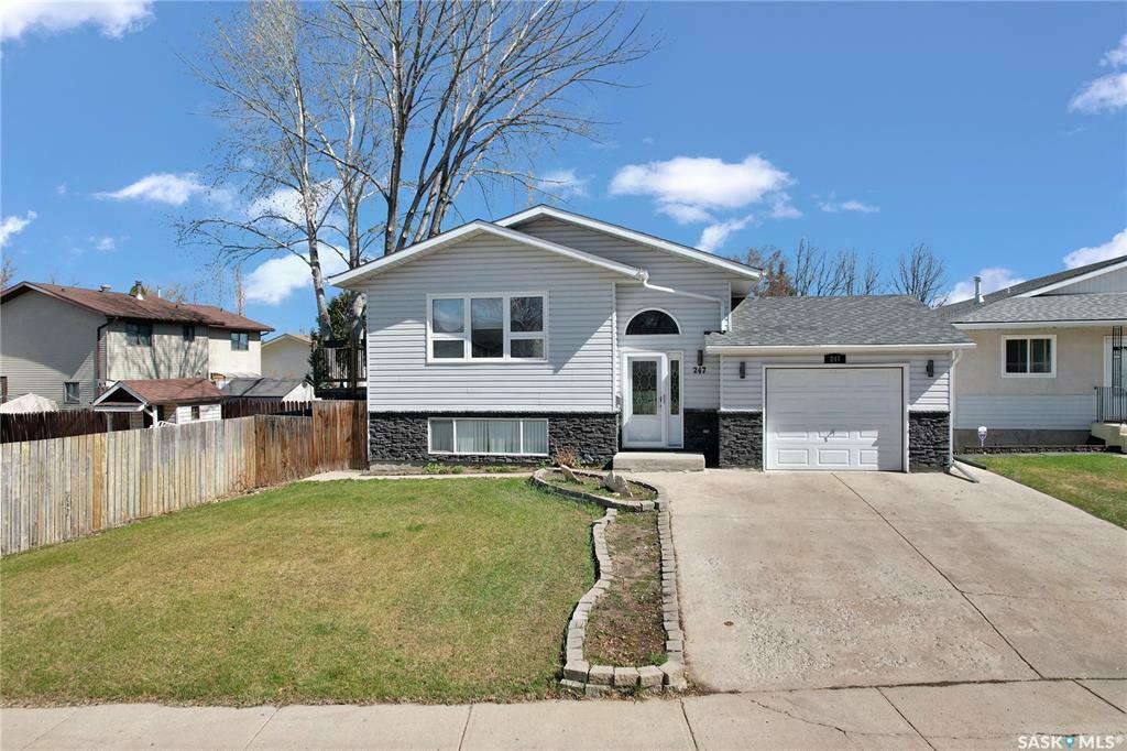 Property Photo: 247 O'Regan Crescent SK S7L 6N4