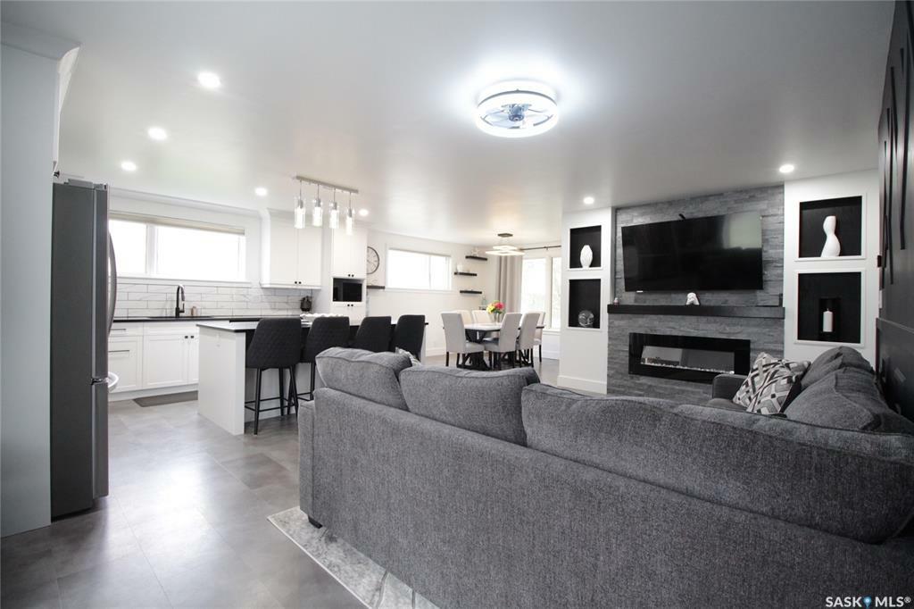 Property Photo: 1110 Windover Avenue SK S0G 3N0