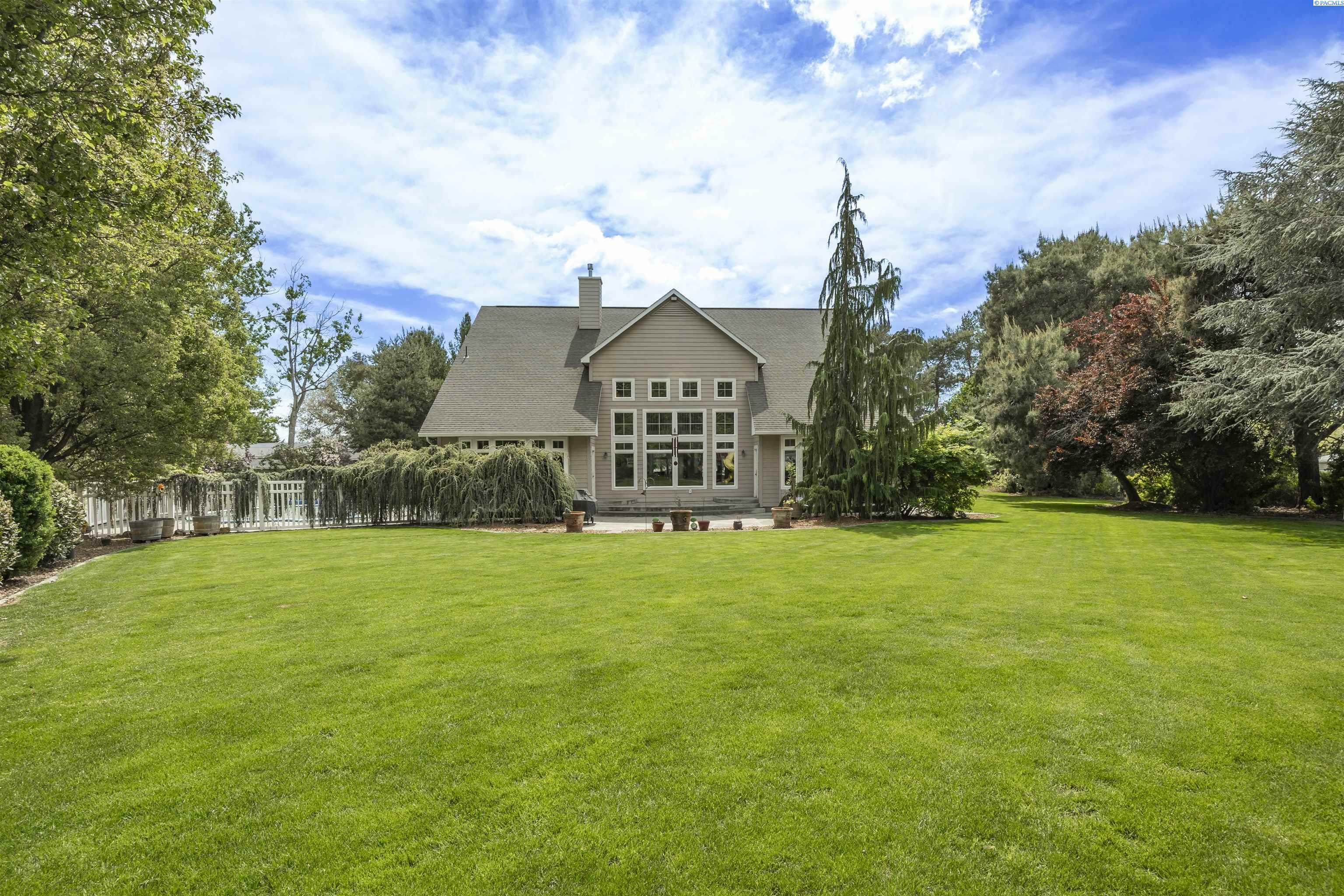 Property Photo: 8620 W Richardson Road WA 99301